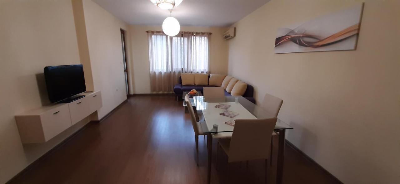 Hostex Trinity Apartment 旧扎戈拉 外观 照片